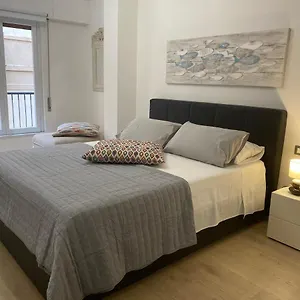  Appartement Delle Palme Elegante Monolocale In Centro Italie